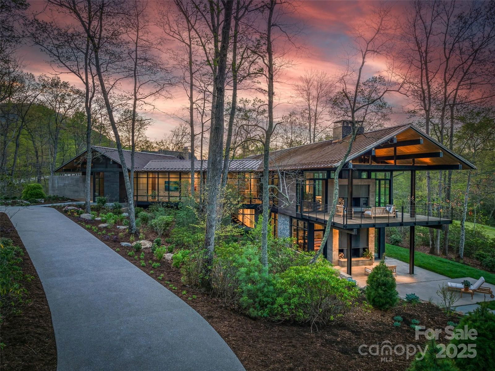 374 Walnut Valley Parkway image # 1