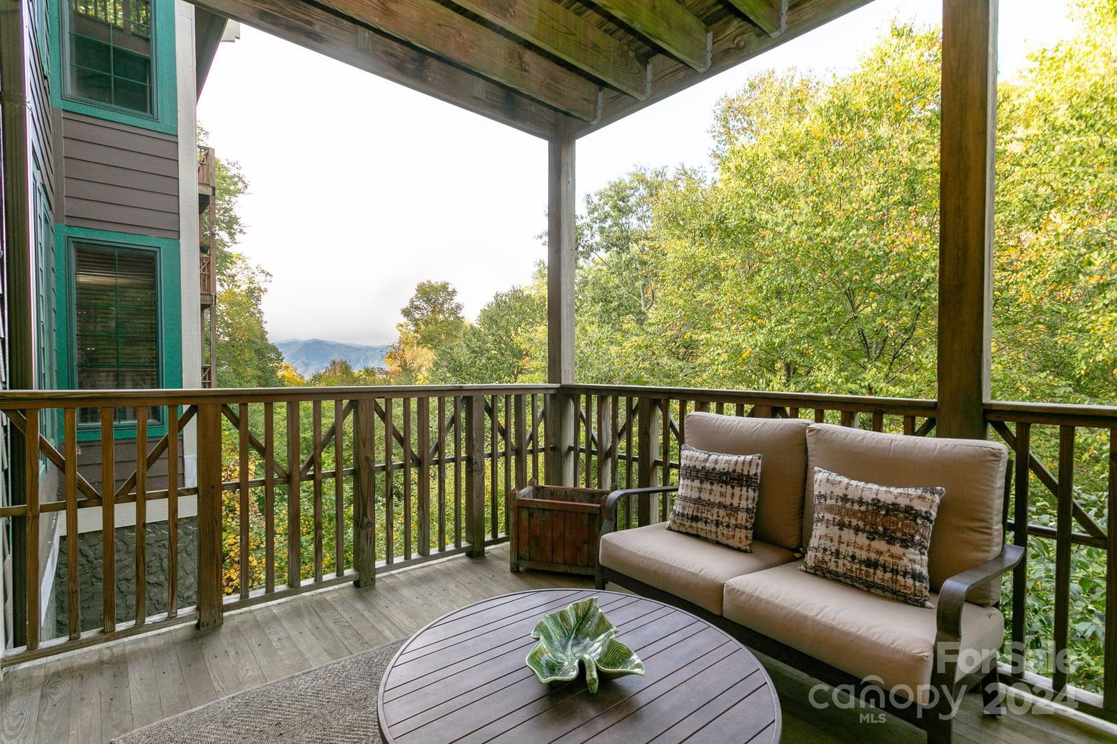 222 Creekside Way image # 1