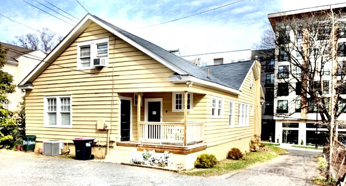 1130 Harding Place image # 1