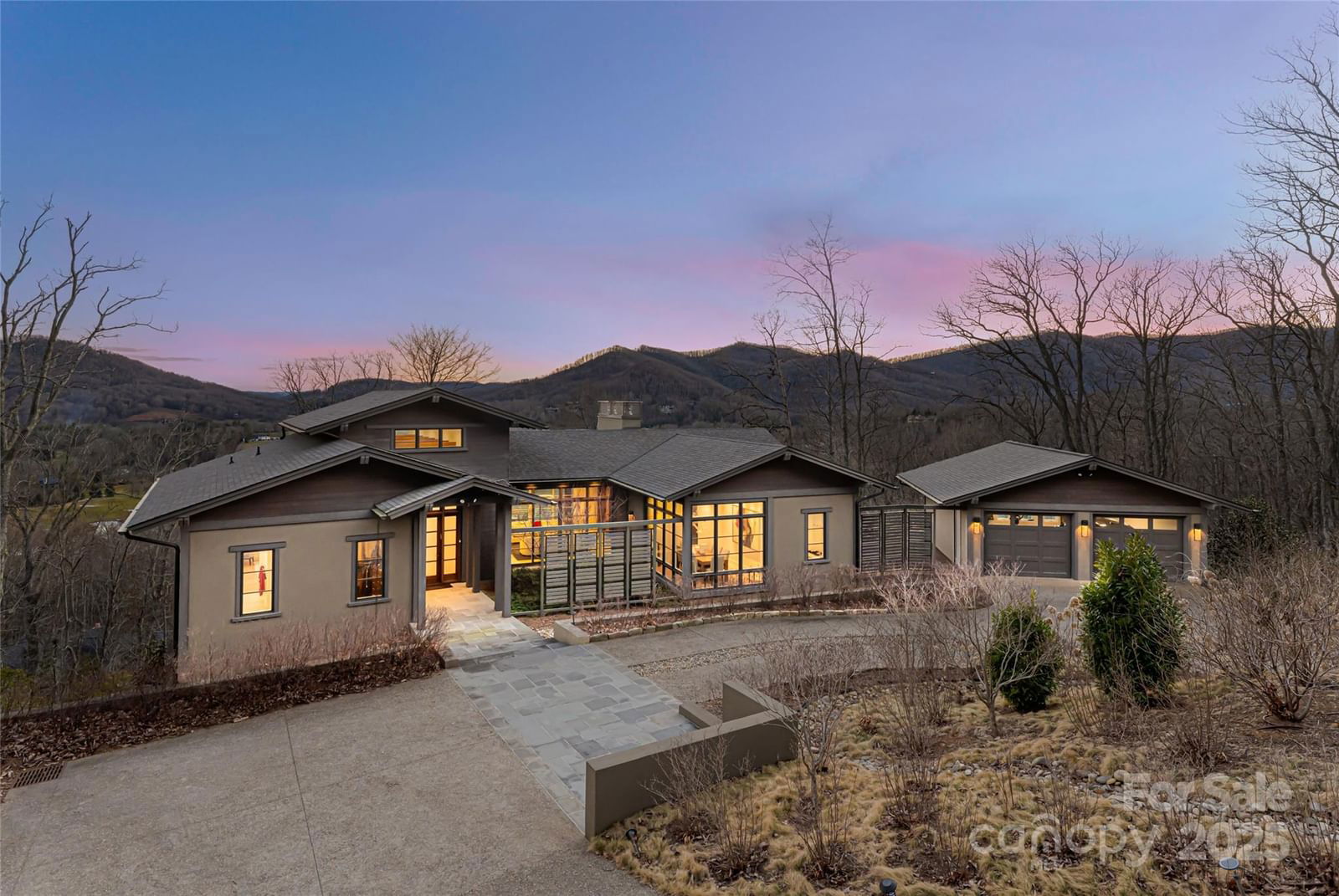 1121 Timberbluff Way image # 1