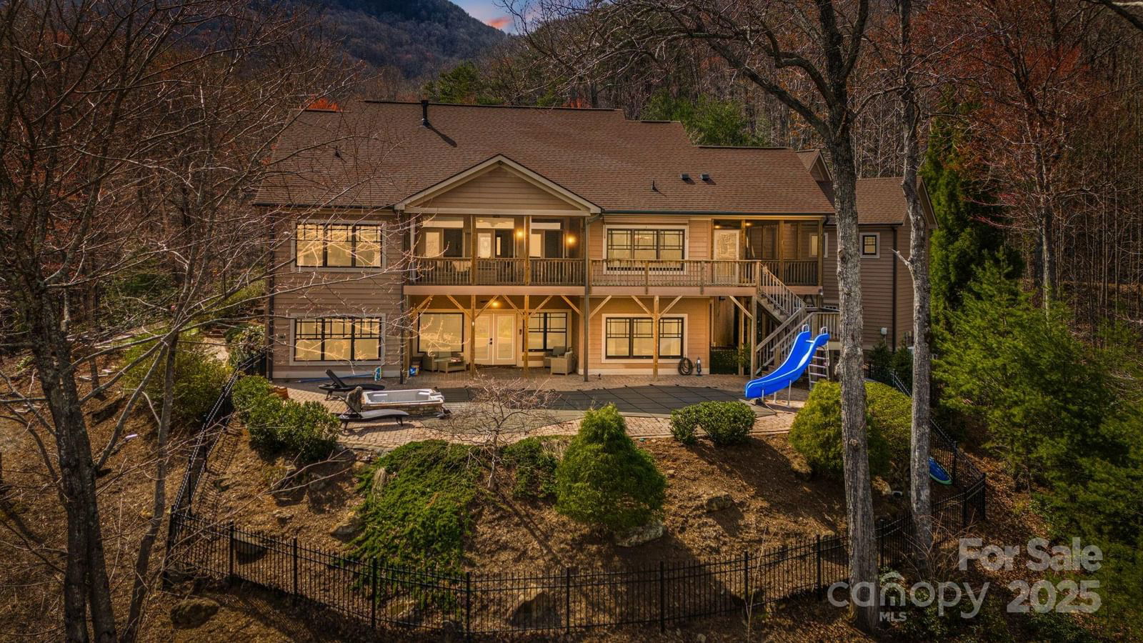 135 Anthony Court image # 1