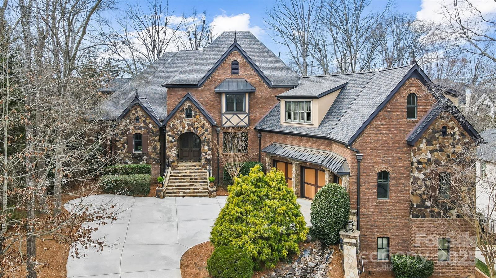 1312 Lookout Circle image # 1