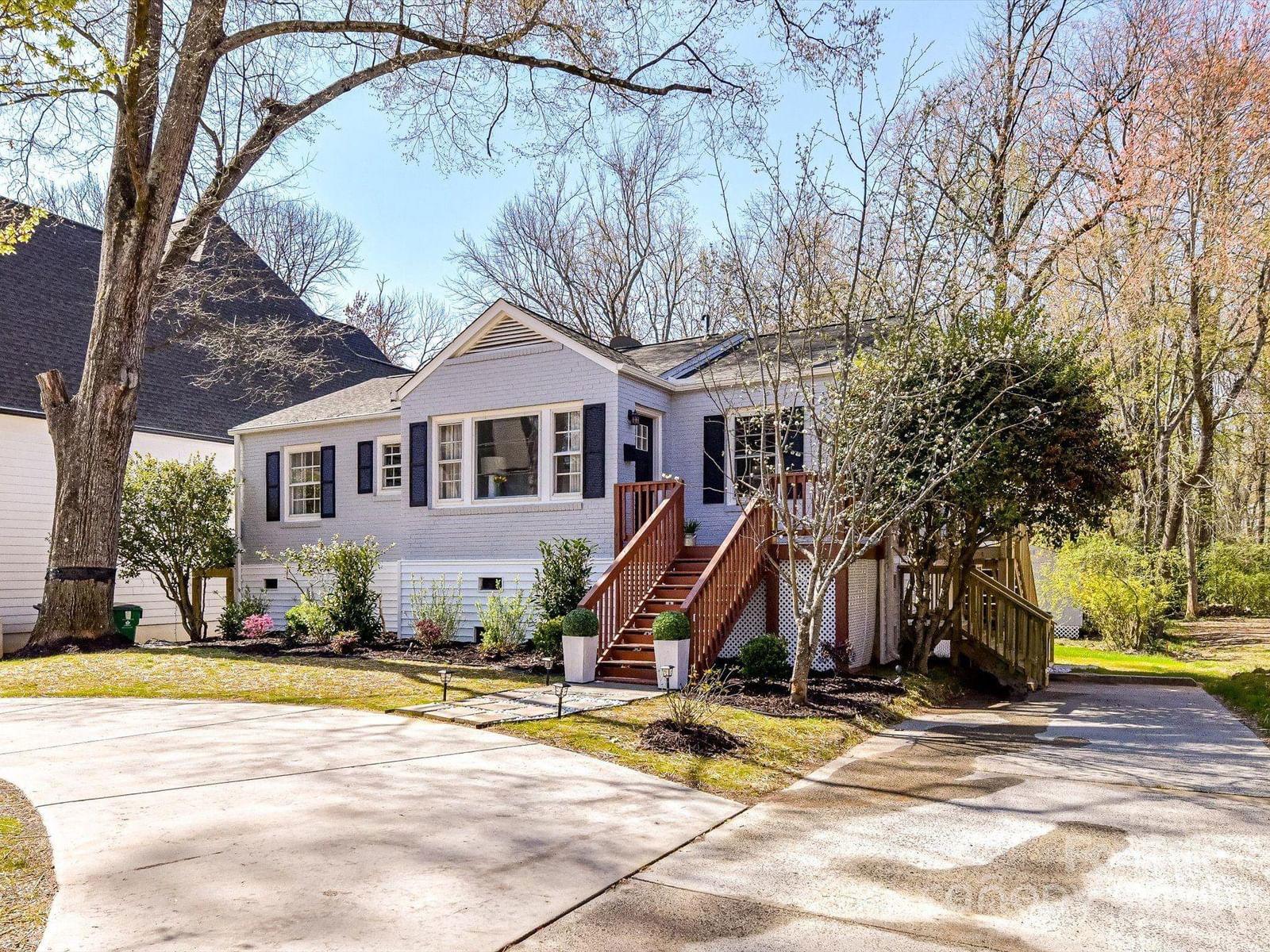 3016 Hanson Drive image # 1