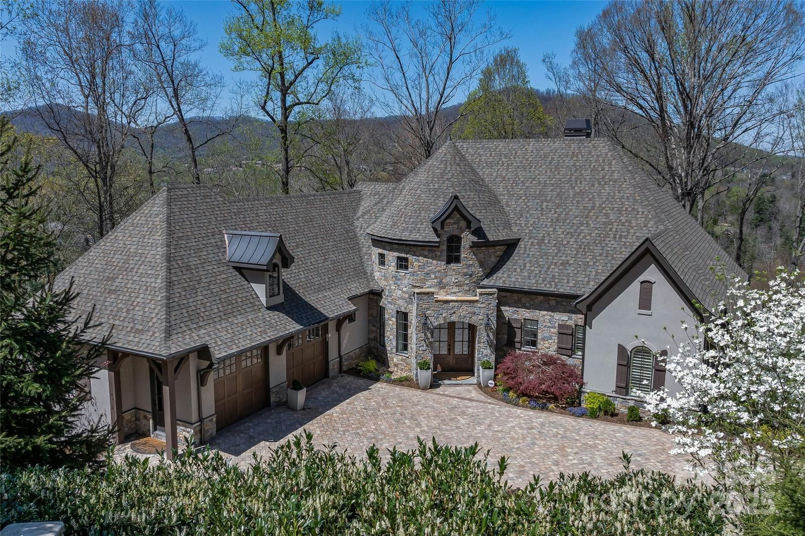 349 Stoneledge Trail image # 1