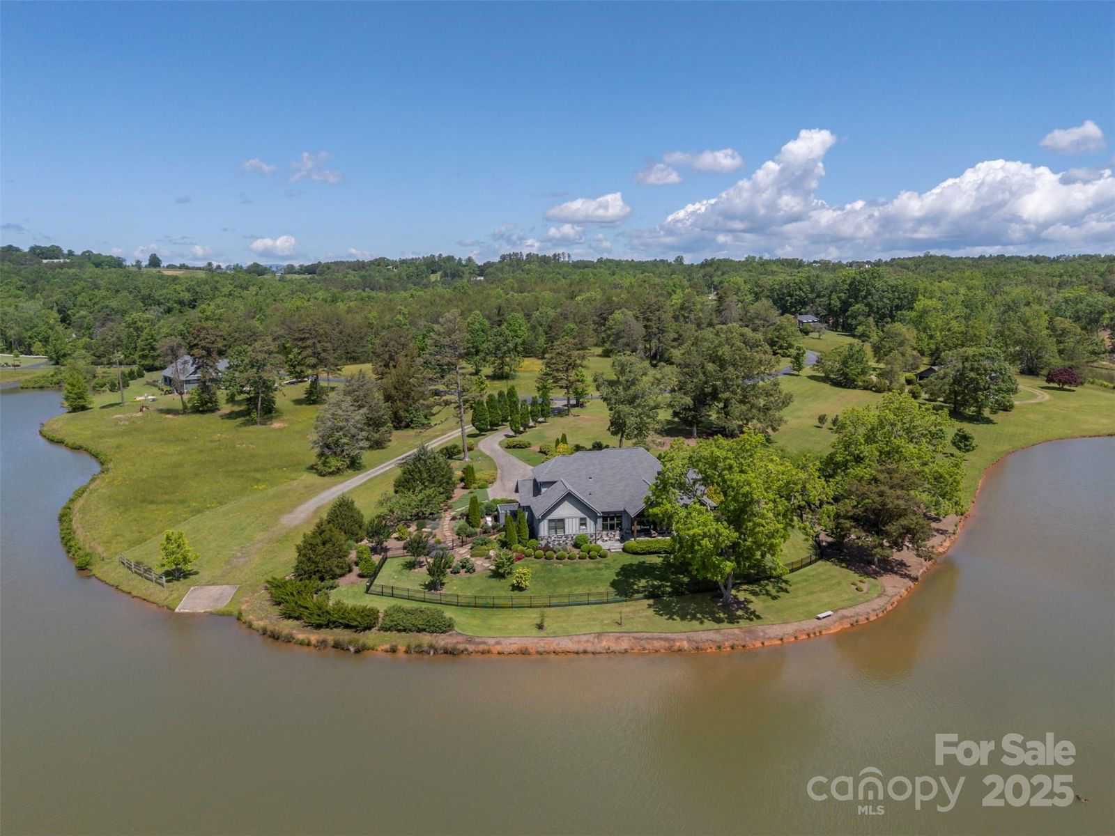 Listing image 44