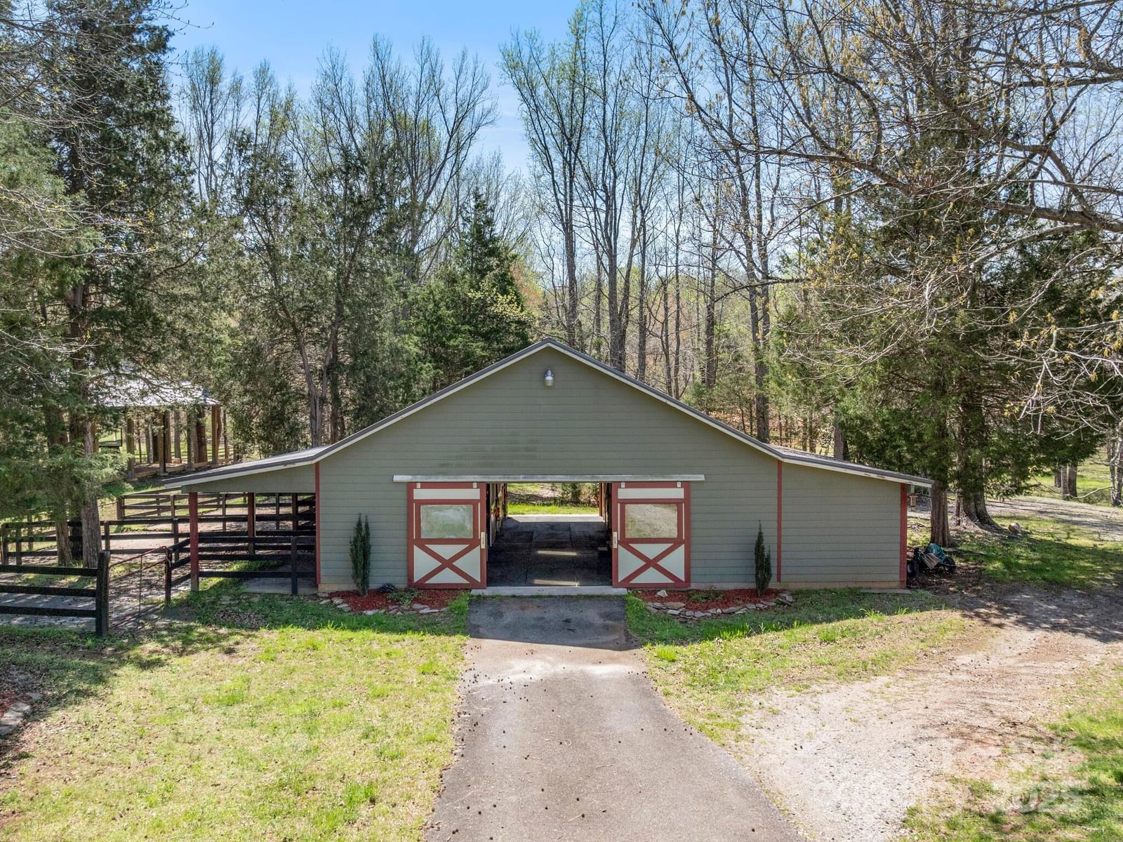 Listing image 36