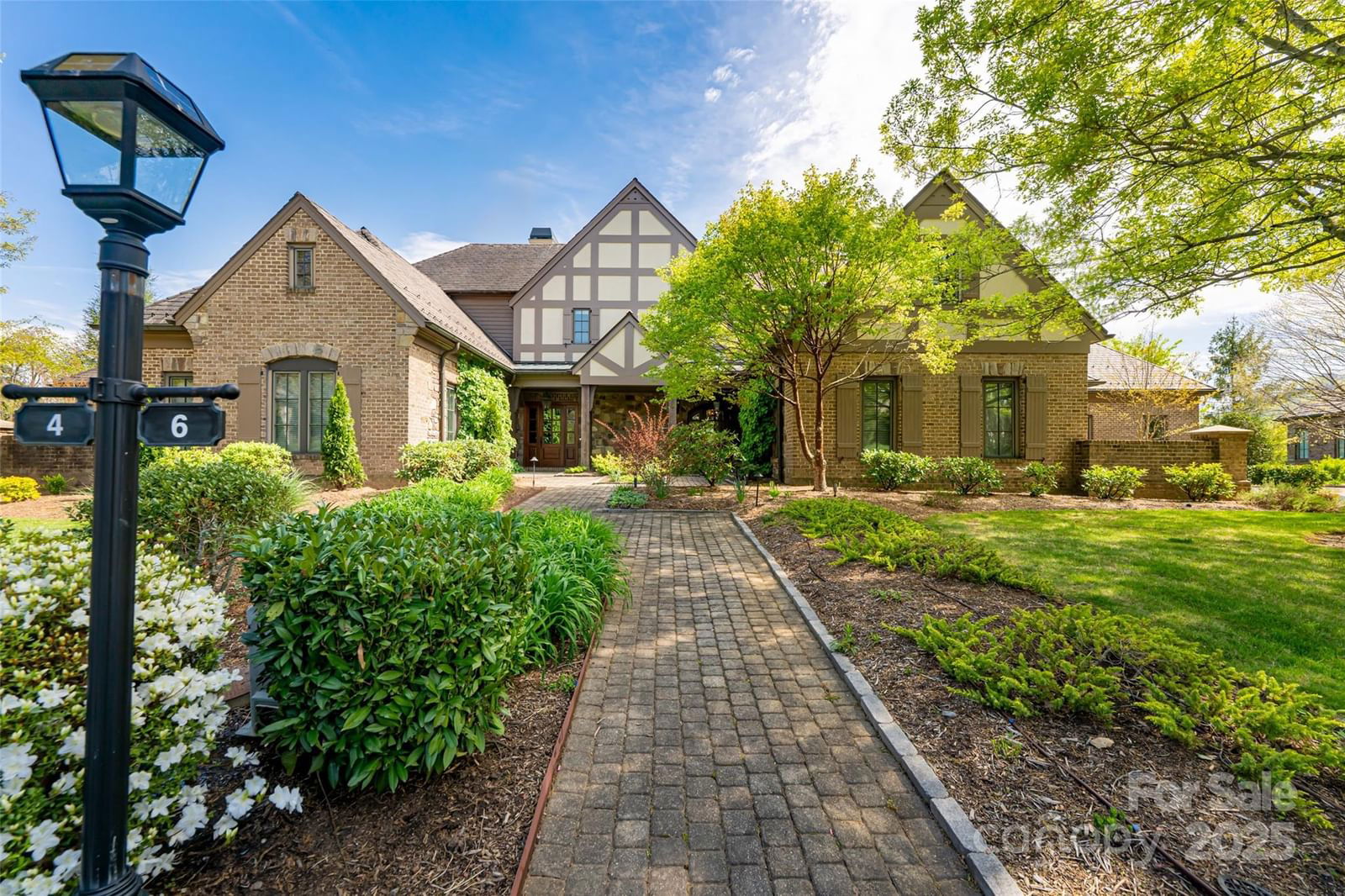 6 Golfside Court image # 1