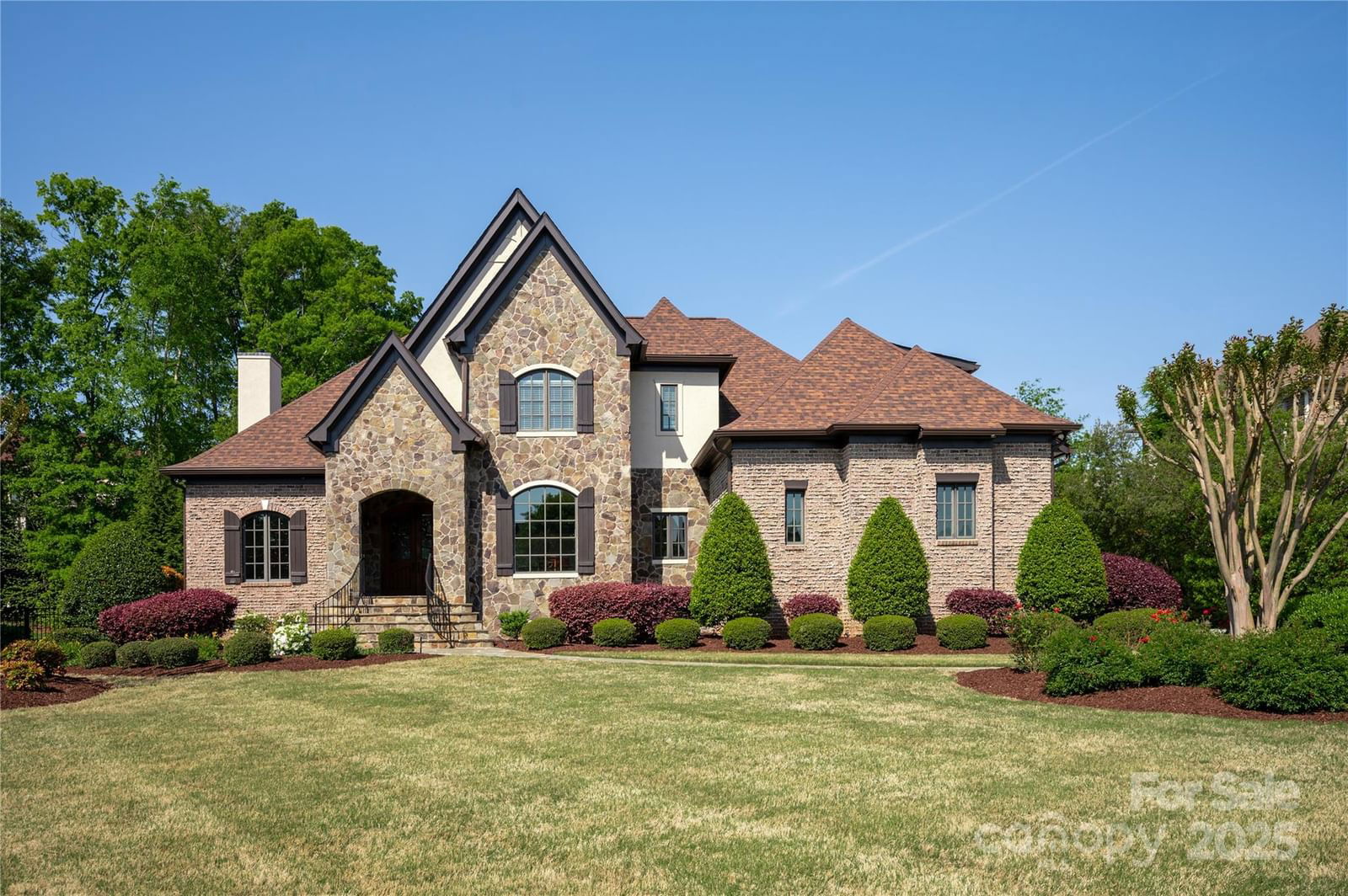 1304 Lookout Circle image # 1
