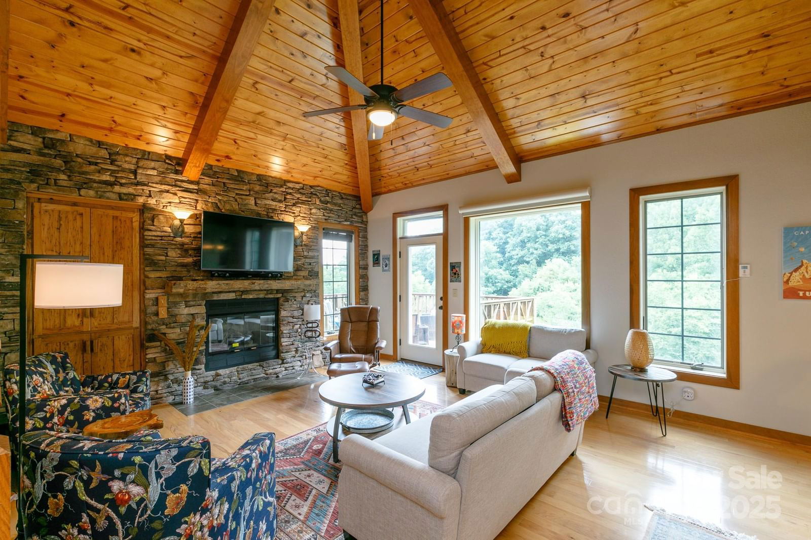 222 Creekside Way image # 1