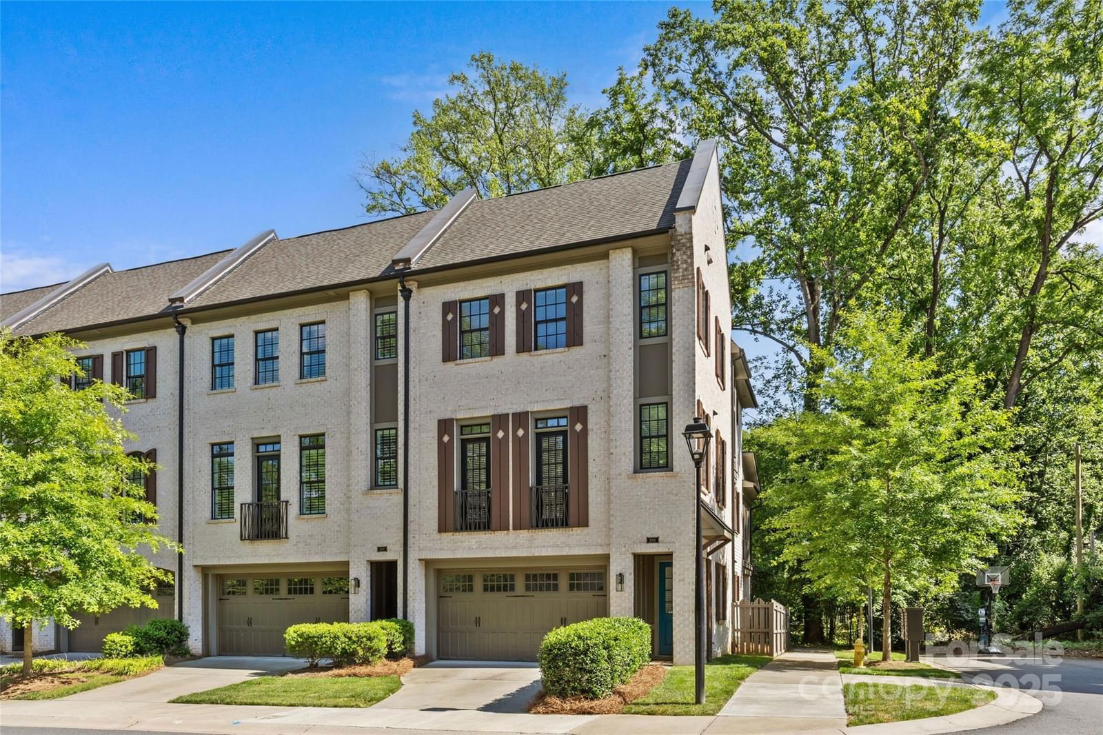 2906 Hillside Springs Drive image # 1