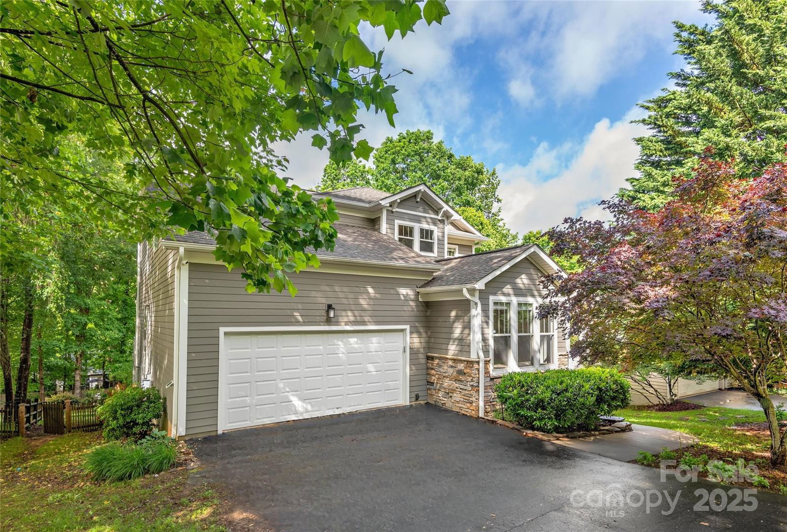 112 Mountain Drive image # 1