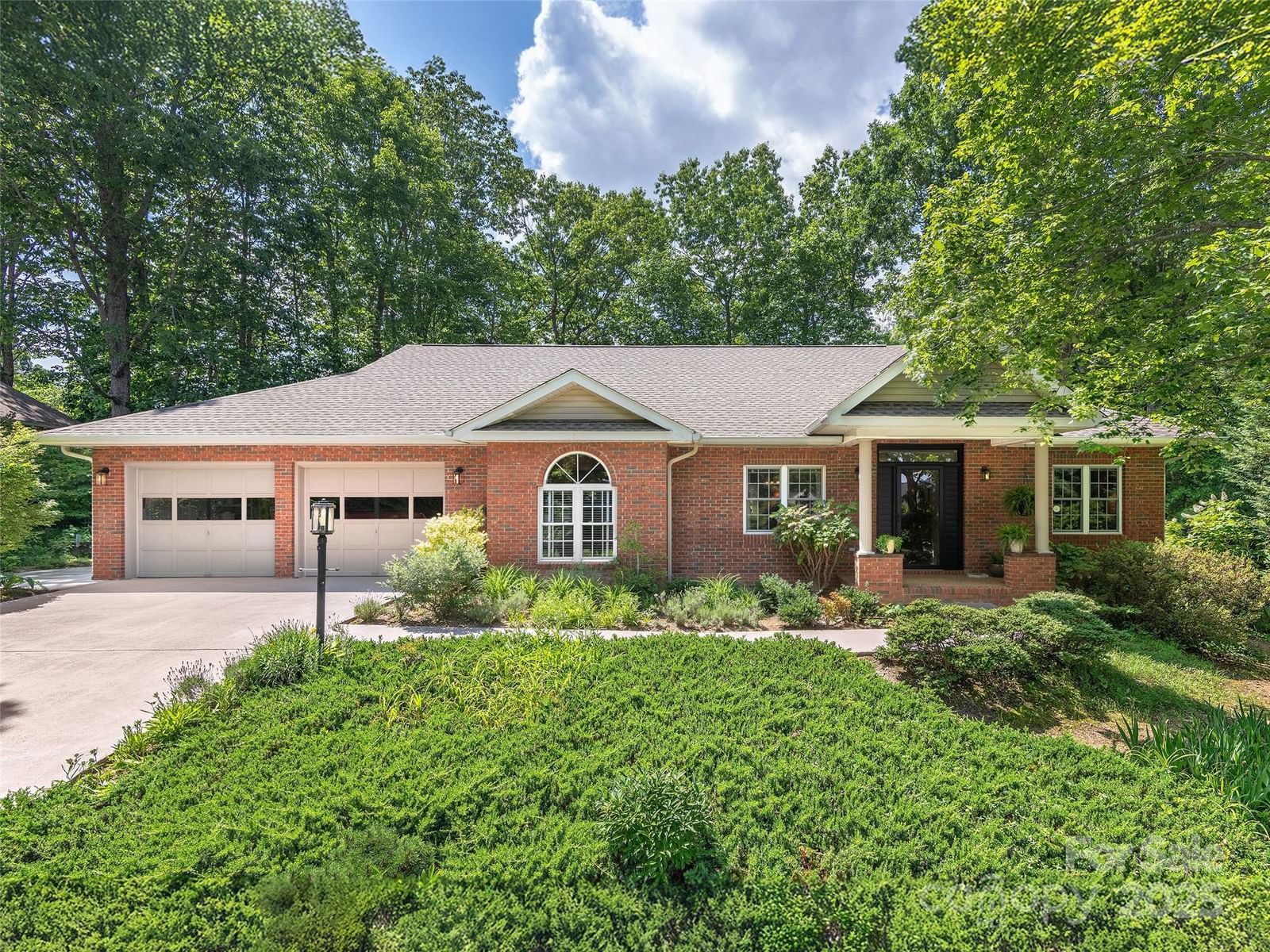 306 Croydon Drive image # 1