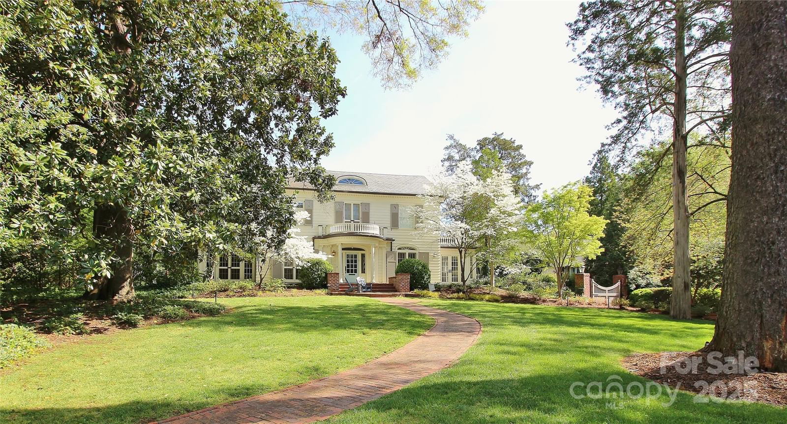 1137 Queens Road image # 1