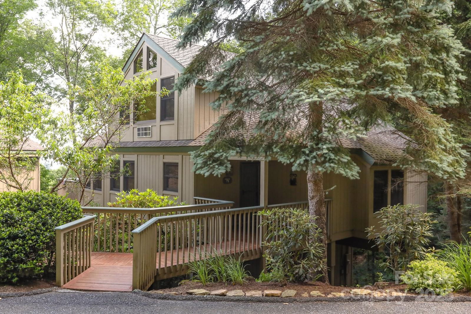 71 Ivy Ridge Road image # 1
